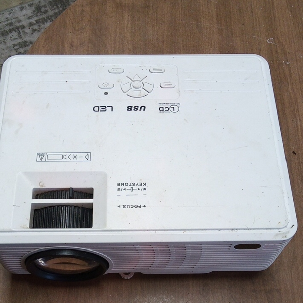 White LED Projector - Picture 2 of 3